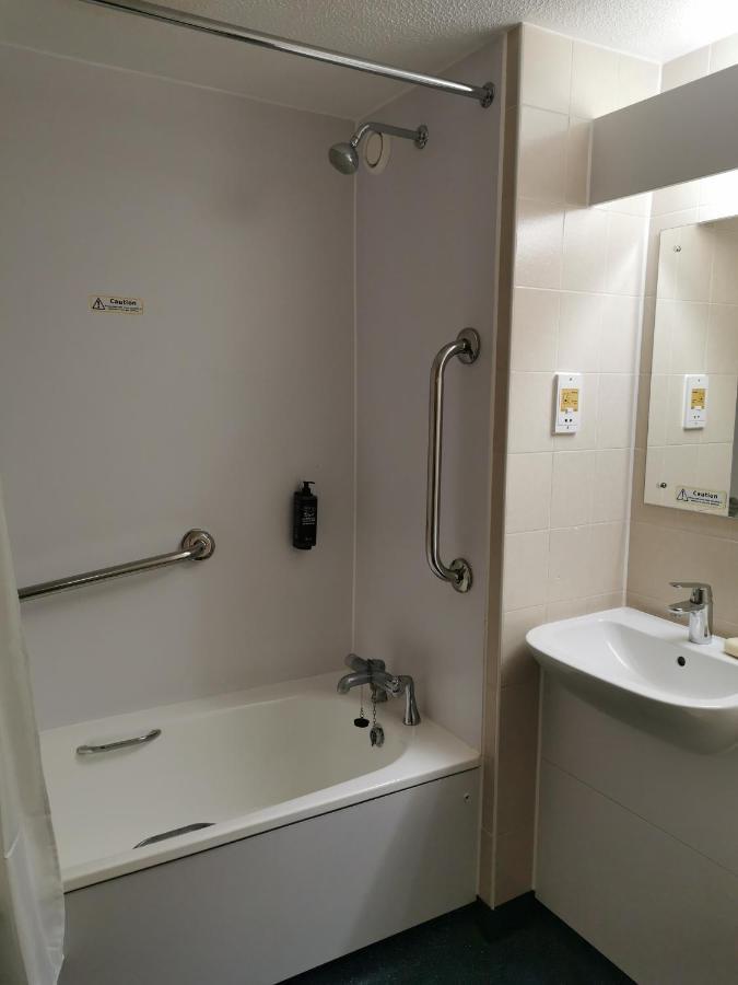 Thurrock Hotel M25 Services Aveley Esterno foto