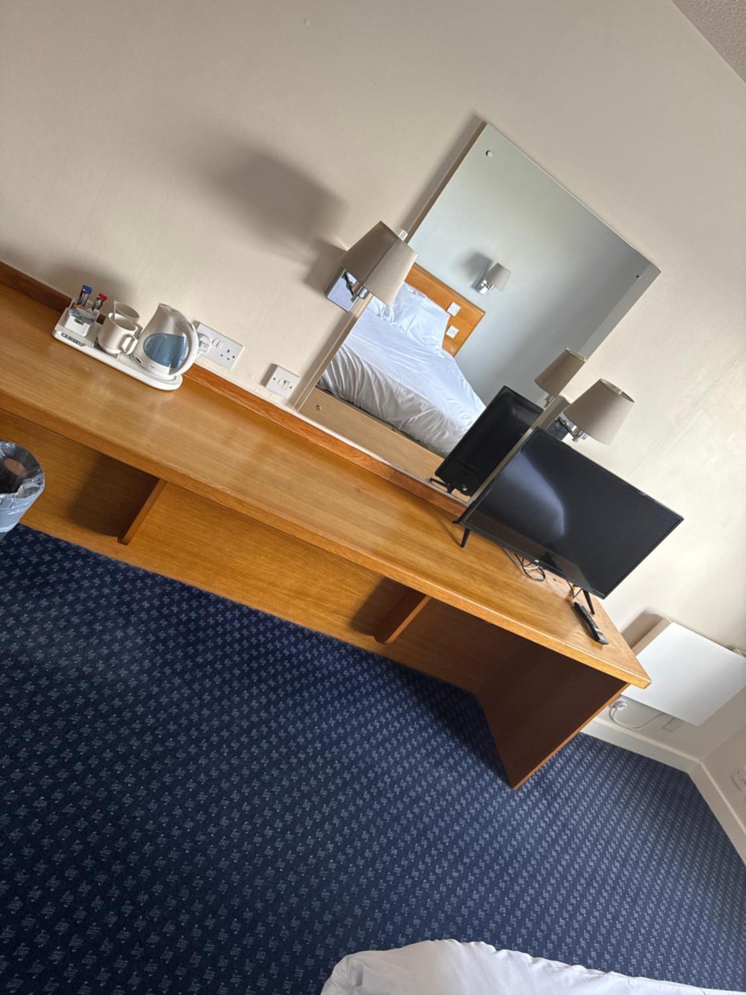 Thurrock Hotel M25 Services Aveley Esterno foto